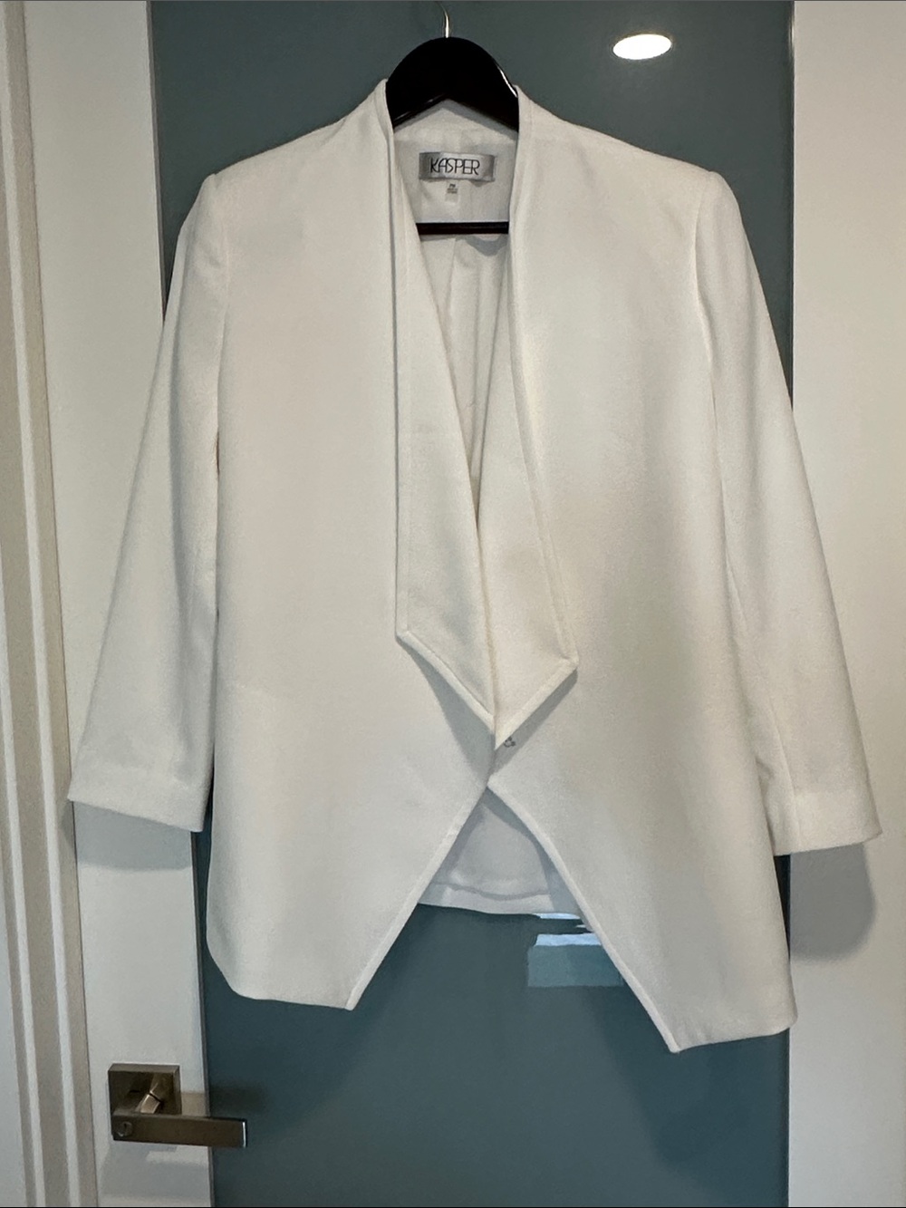 Kasper White Open-Front Draped Blazer EUC